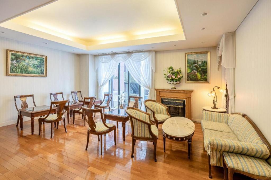 Ginza Bellevue Hotel Токио Экстерьер фото